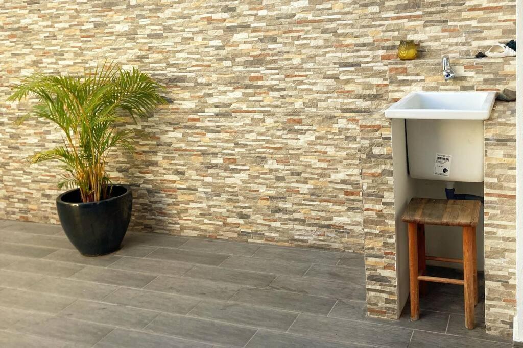 Vivenda Espacosa E Luminosa Βίλα Quelfes Εξωτερικό φωτογραφία