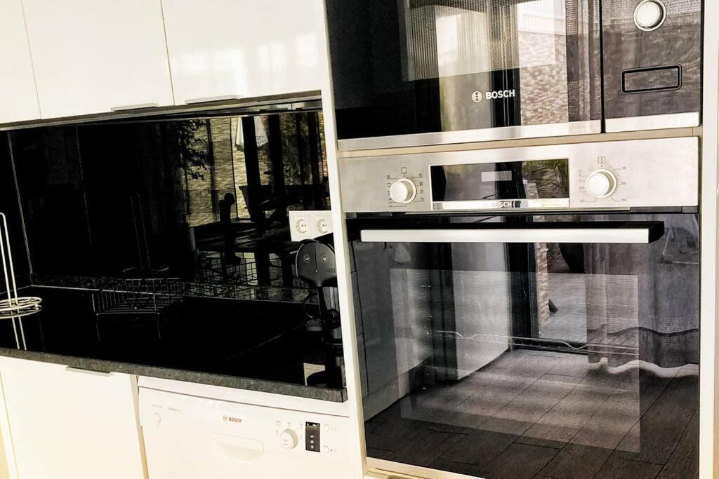 Vivenda Espacosa E Luminosa Βίλα Quelfes Εξωτερικό φωτογραφία